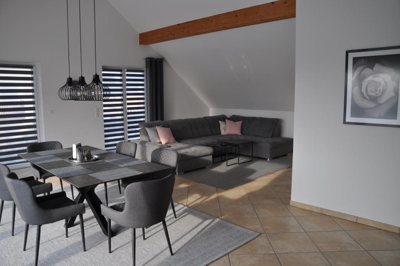Schnurs Ferienwohnung Romerberg Екстер'єр фото