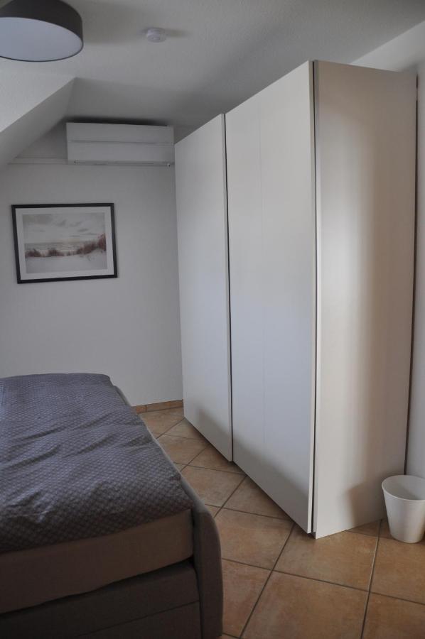 Schnurs Ferienwohnung Romerberg Екстер'єр фото